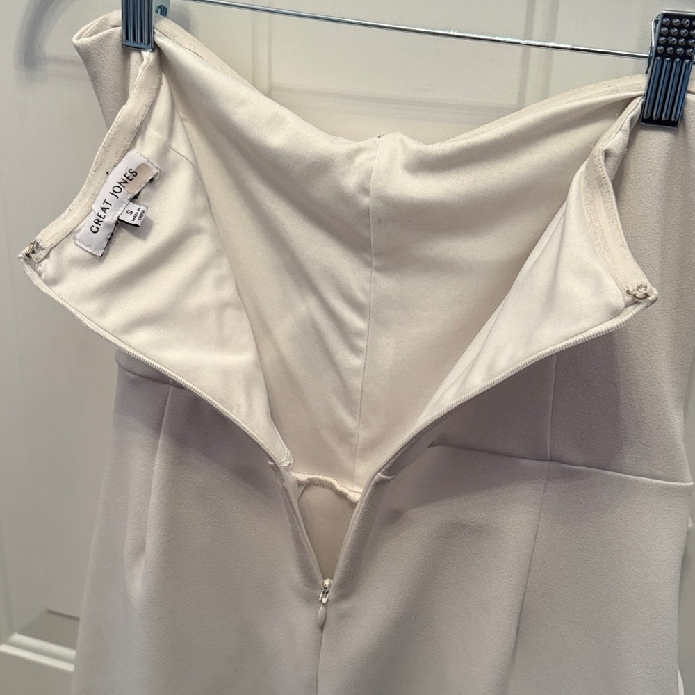 Great Jones White Crepe Strapless Romper outfit - Picture 15 of 16